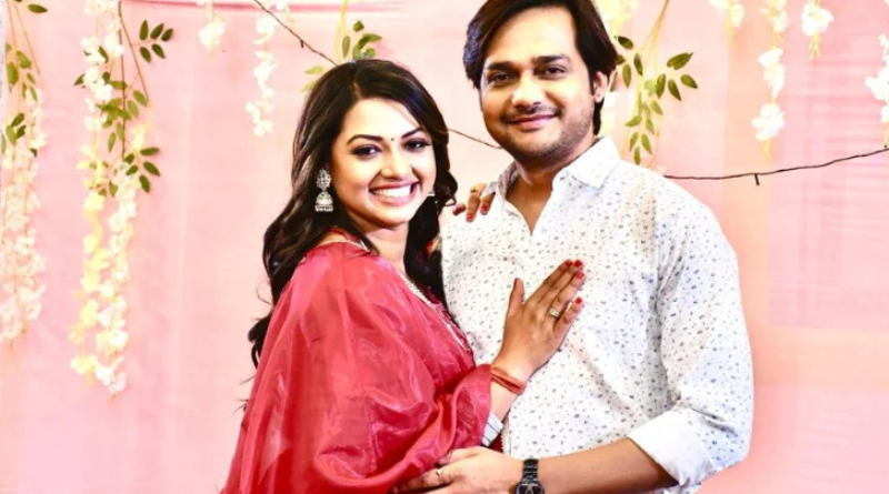 Vimal Pandey and Raksha Gupta new film Badki Mai will soon release in theaters.