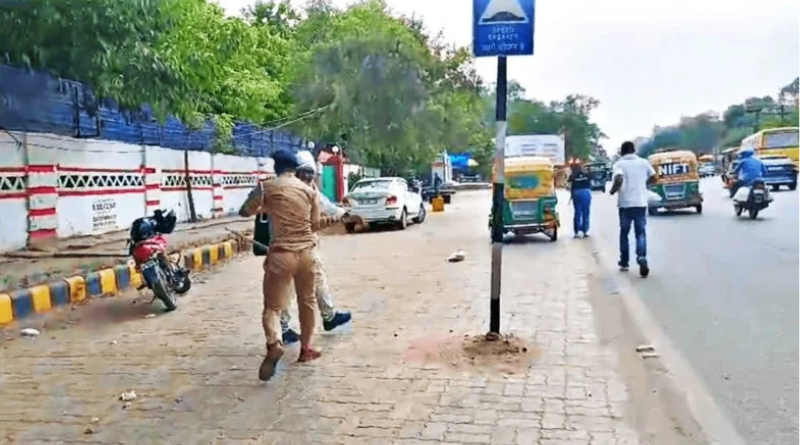 Patna police initiated Lathi Charge on the Guest teachers in Patna.
