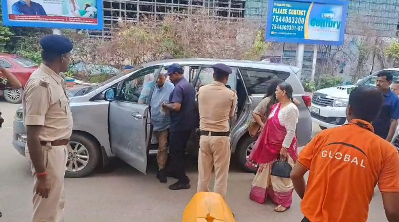 Lalu Yadav went to Mumbai to attend Anant Ambani’s wedding.