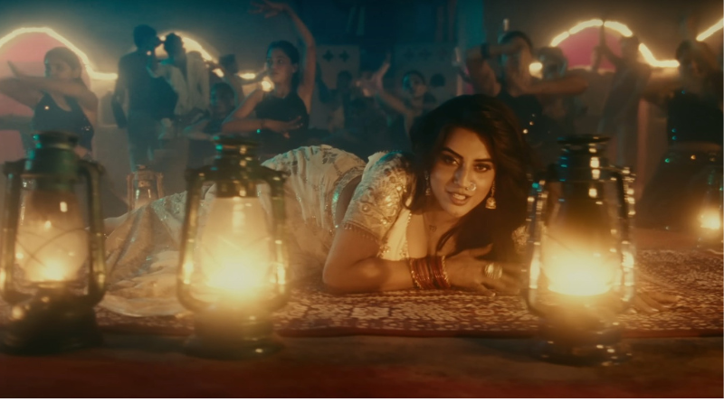 Akshara Singh new song Patna Ki Pari released.