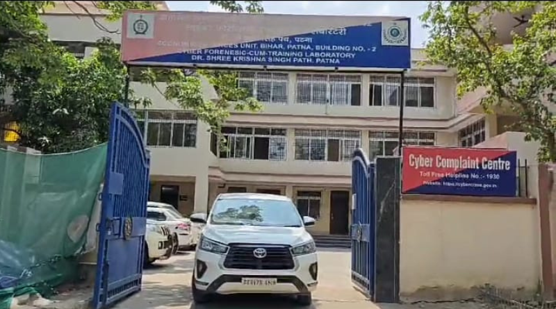 A CBI team arrested a solver in a NEET question paper leak case.