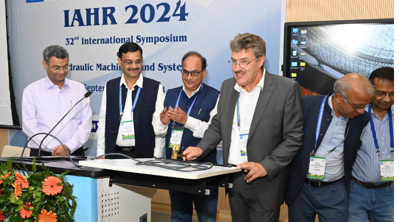 The IAHR Symposium on Hydraulic Machinery and Systems was inaugurated.