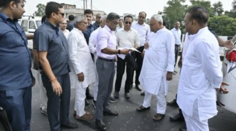 Bihar Chief Minister asked NHAI to complete the Patna-Gaya-Dobhi road by December.