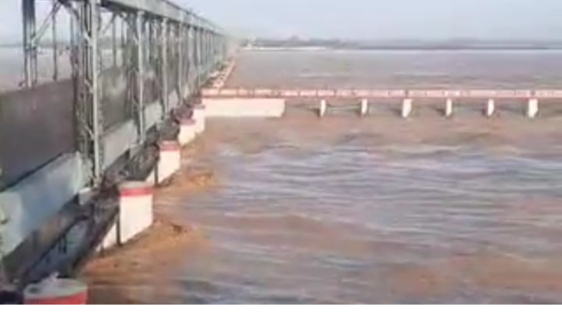 The flood situation worsened in North Bihar.
