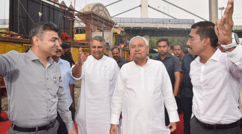 Chief Minister Nitish Kumar inspects cutting-edge multi-level parking and subways.