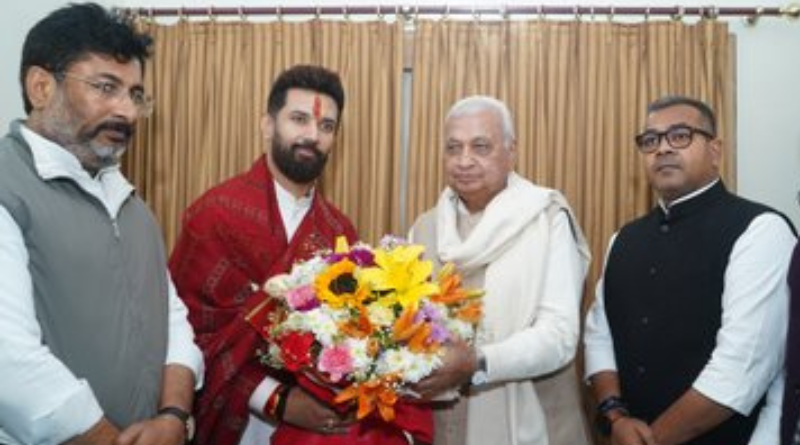 Arif Mohammad Khan congratulated Chirag Paswan and his family on Makar Sankranti.