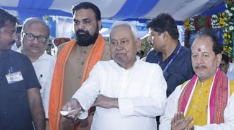 CM Nitish Kumar inaugurated the final phase of the Ganga Path, easing travel from Digha to Didarganj.