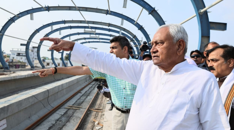 Nitish Kumar reviews the progress of the Patna metro and sets the August 2025 deadline for the priority corridor.