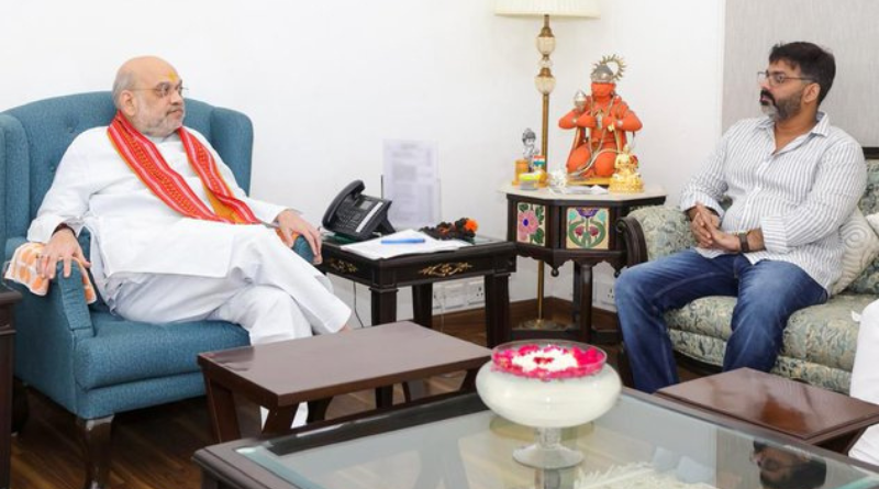 Pawan Singh met Amit Shah and JP Nadda; his homecoming is certain now.