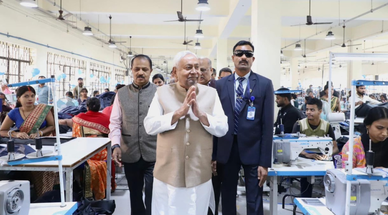 CM Nitish Kumar inspected the Hajipur industrial area, reviewed production, employment and expansion plans.