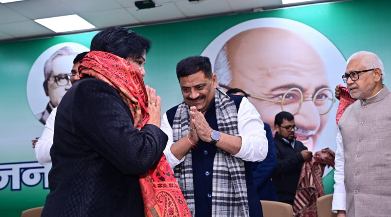 JDU holds a grand felicitation ceremony in Patna to honour grassroots workers for election success.