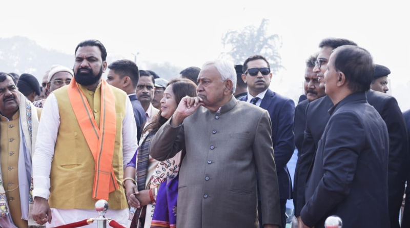 Nitish Kumar reviews development works in East Champaran; inspects Kesaria tourist facility centre and welfare schemes.