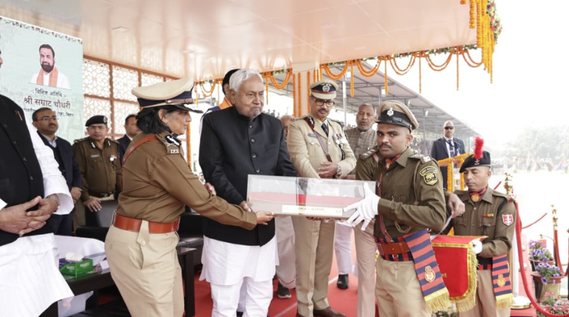 1218 sub-inspectors pass out at Bihar police academy; Nitish Kumar congratulated the officers.