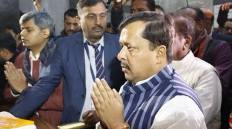 Nitin Nabin visits the Hanuman temple in Patna after being appointed as the BJP National Working President.
