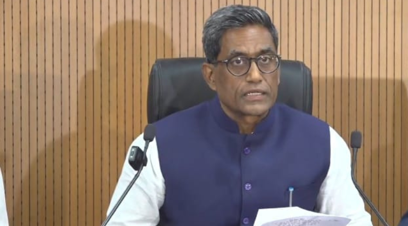 Pratyay Amrit says the land acquisition issues for the Tajpur-Bakhtiyarpur Greenfield bridge project have been resolved.